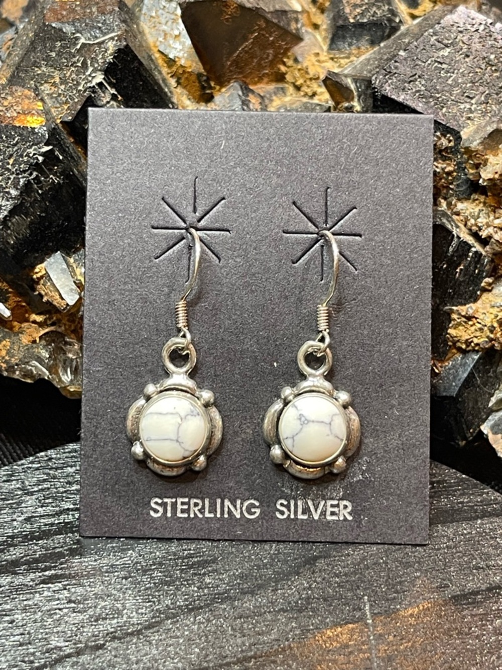 🌑NWT 925 Sterling Silver Howlite Gemstone Earrings🌑
